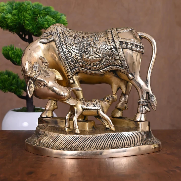 Brass Kamdhenu Cow With Calf Idol (8.5 Inch)
