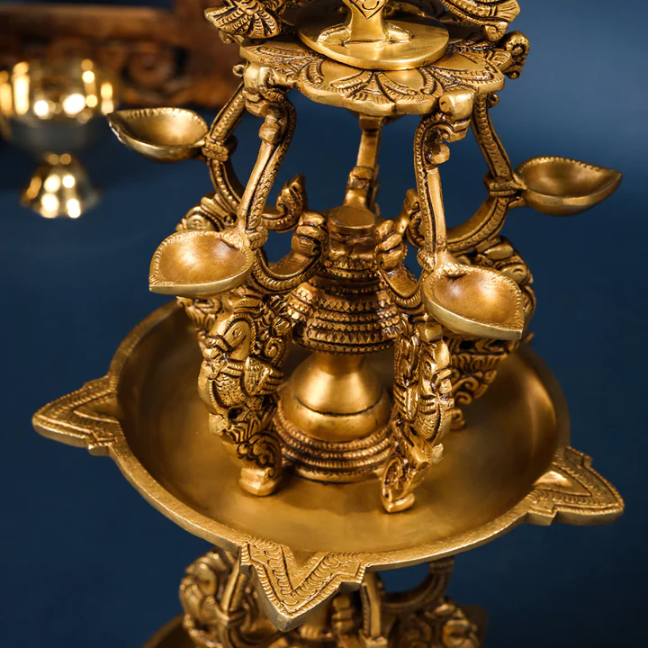 Brass Superfine Peacock Long Lamp (27 Inch) - Image 3